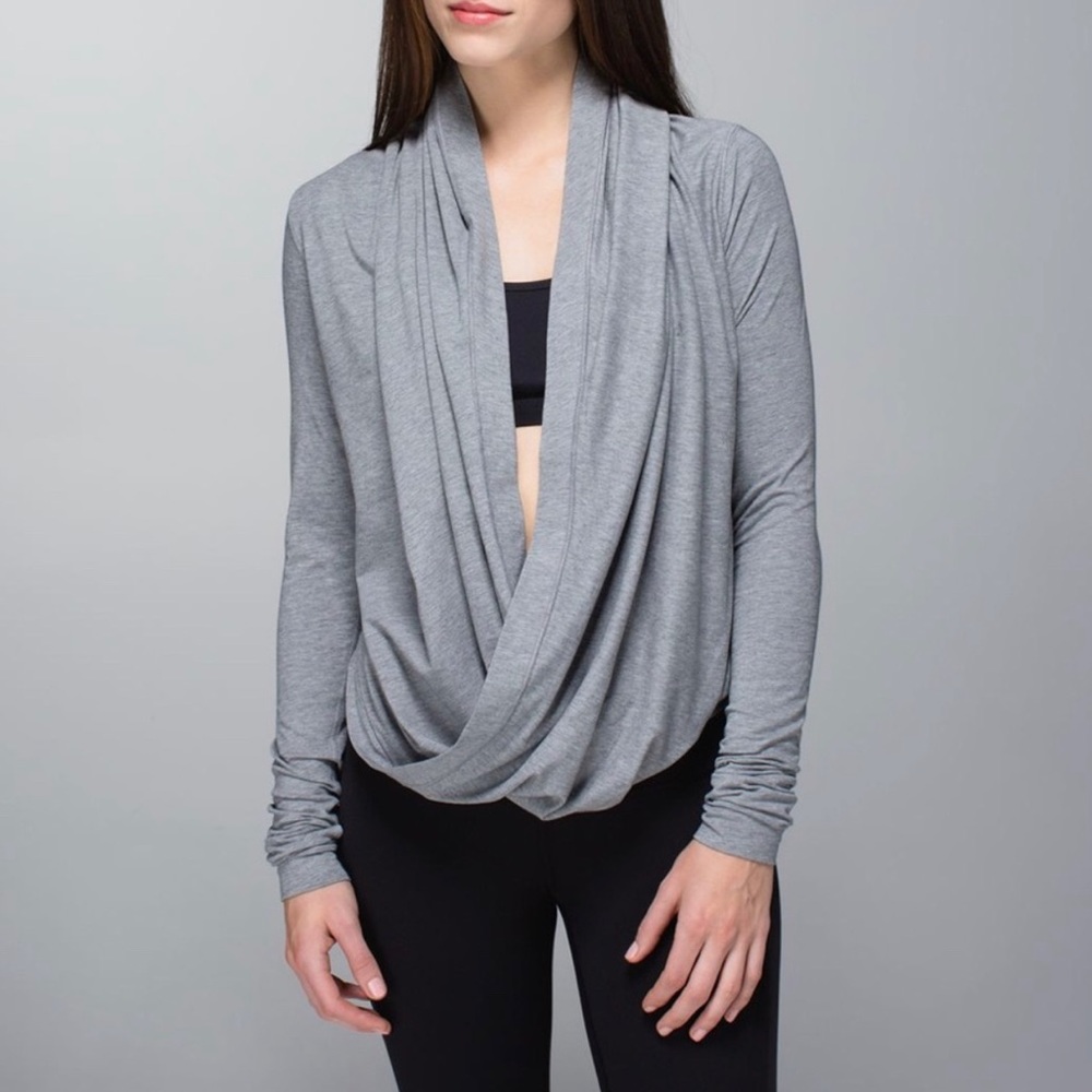 Lululemon Iconic Sweater Wrap in size 6. Charcoal grey color.